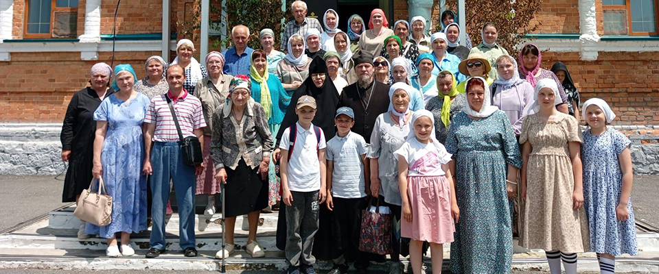 Паломническая поездка в с. Алексеевка в храм св. прп. Тихона Калужского и в с. Раздольное в Казанский монастырь 2025 год